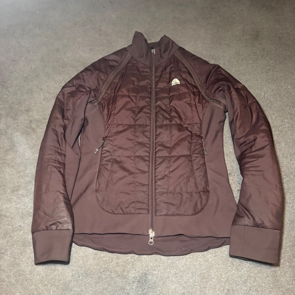 Nike ACG Thermal Layer 2 Quilted Hybrid Jacket Burgundy Brown Womens Medium